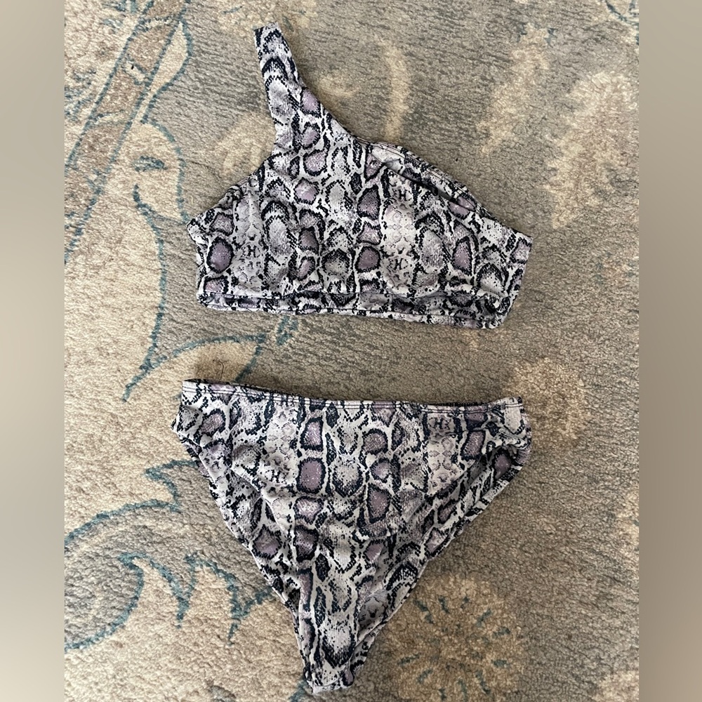 Honeybum swimsuit, size S